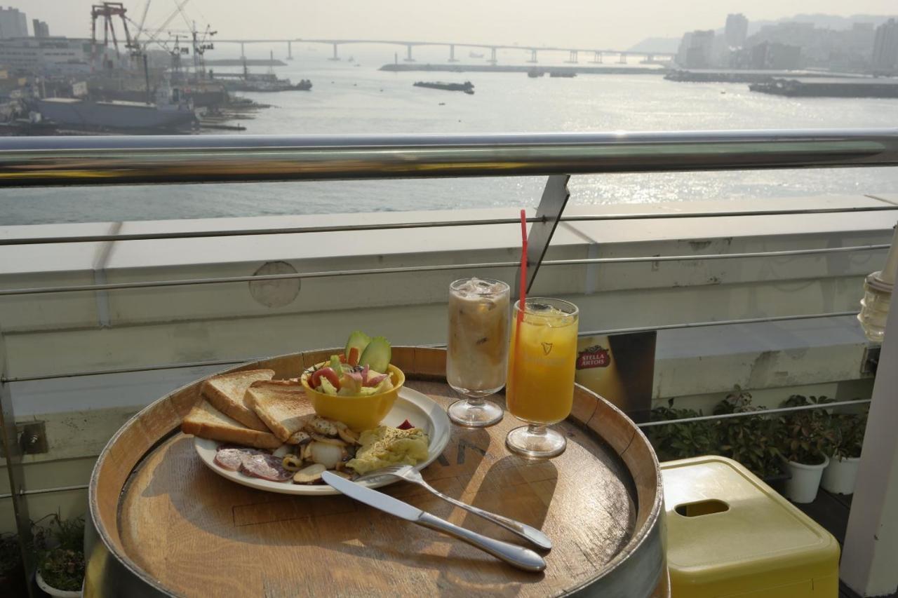 Terra Guesthouse Busan Extérieur photo