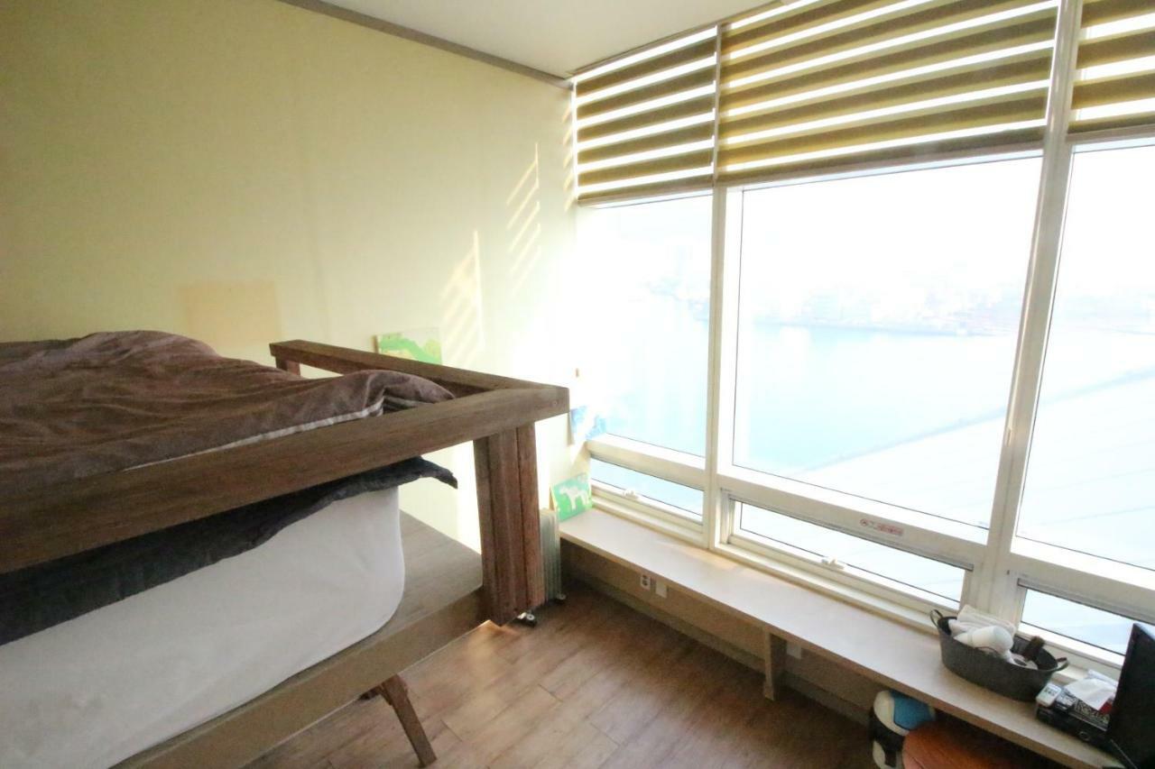Terra Guesthouse Busan Extérieur photo